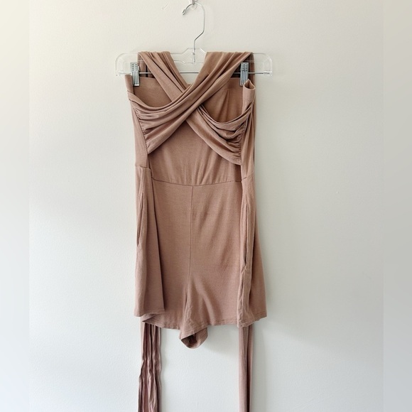 Lovers + Friends Customizable Tie Romper Sz M - Picture 1 of 9
